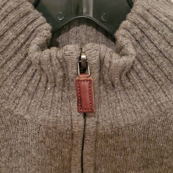 EUC Men's J. Crew half zip pullover - Picture 3 of 4